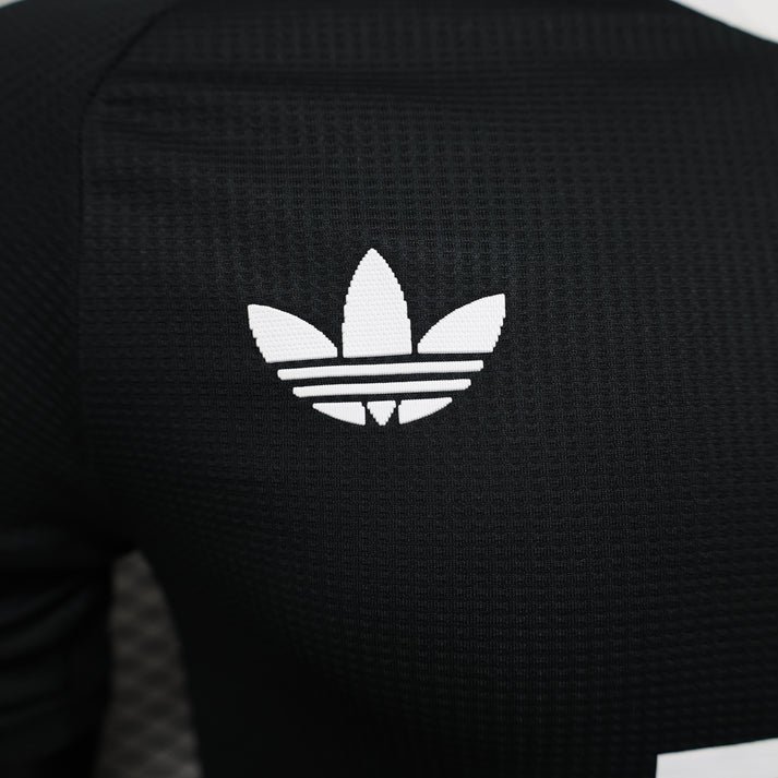 Bayern Munich Goalkeeper 2024-25 - Image 5