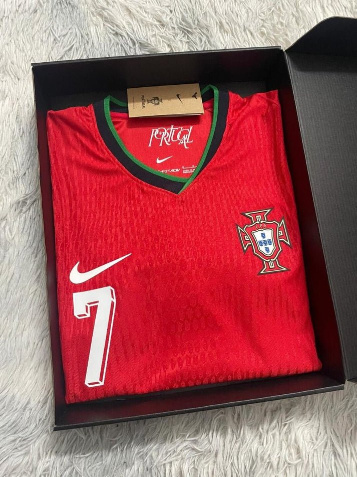 Portugal Home Ronaldo 7 Player Version